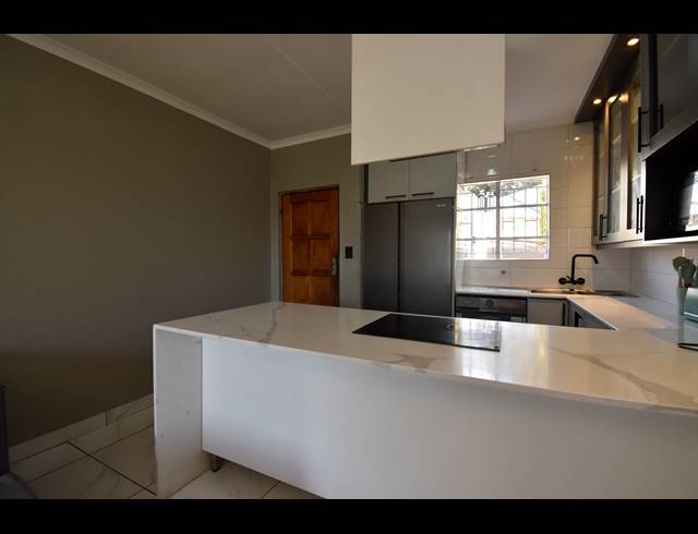 2 BEDROOM APARTMENT FOR SALE IN NORTHGATE